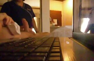 Milf de ébano de enormes peliculas porno español latino online pechos recibe carga en la boca.